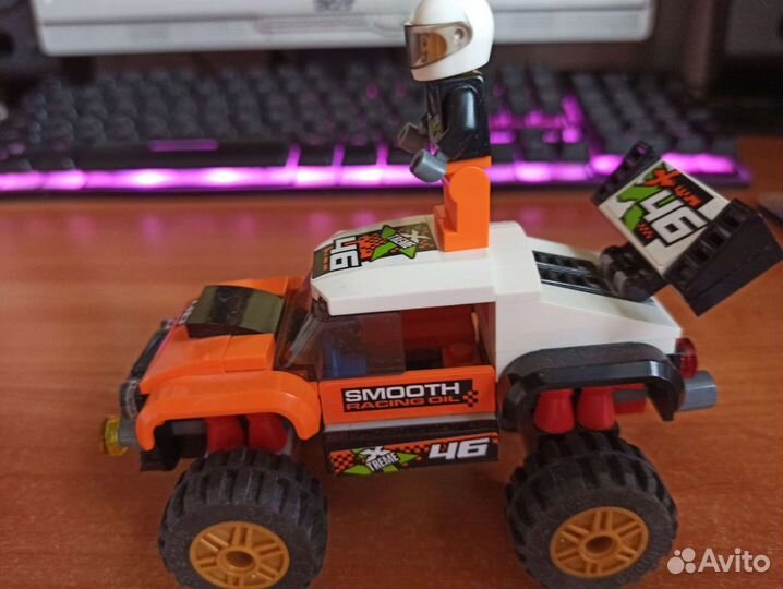 Внедорожник city lego каскадёр