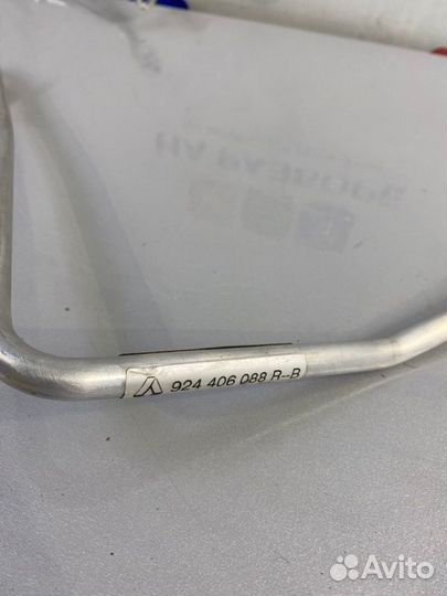 Трубка кондиционера (шланг) Renault Duster HSA K4M