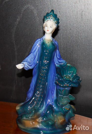 Хозяйка Медной горы.Гжель