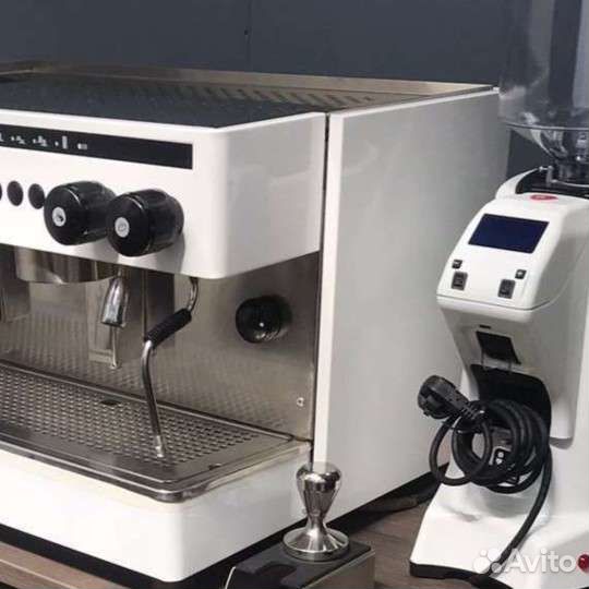 Комплект в Аренду Кофемашина и кофемолка