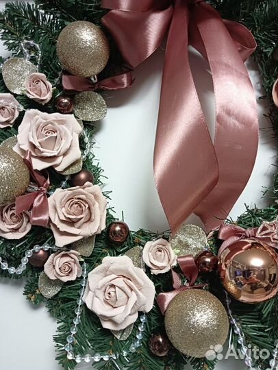 Новогодний венок ручной работы