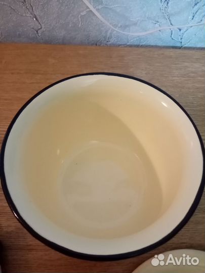 Горшок эмалированный