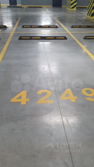 Машиноместо, 13 м²