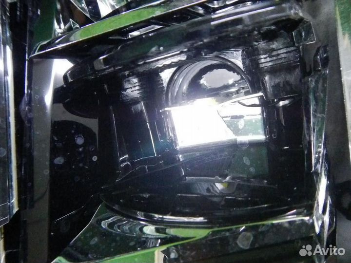 Фара левая Cadillac Escalade 4 (2014-2020) LED