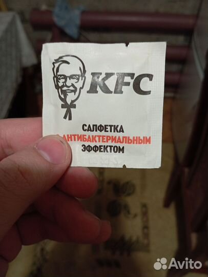 Влажная салфетка KFC
