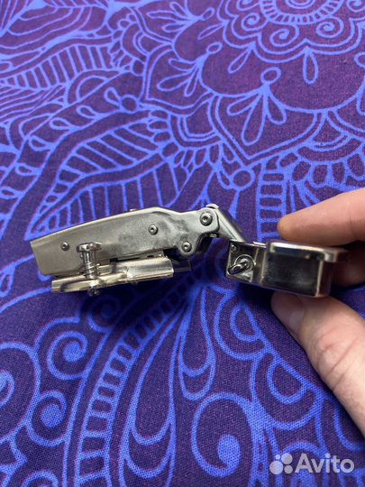 Петли с доводчиком 25штук