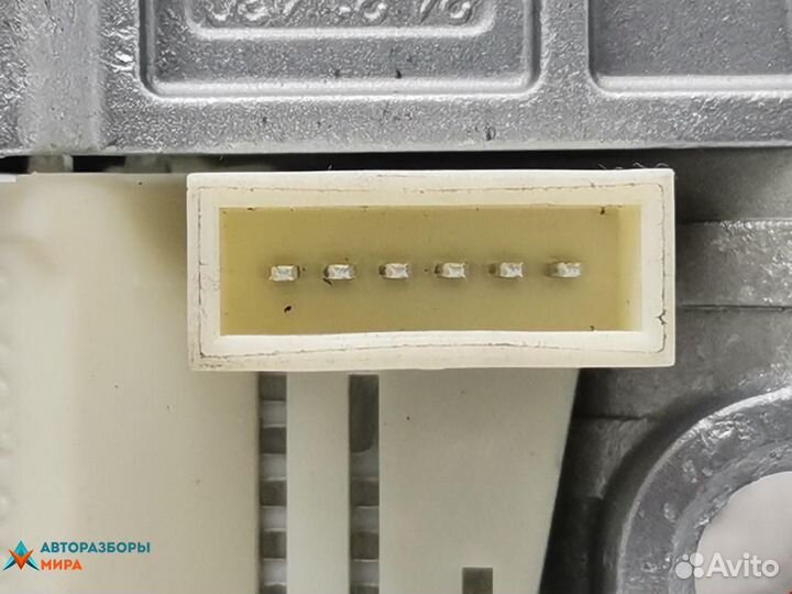 Замок зажигания Opel Zafira Family рест. 2011