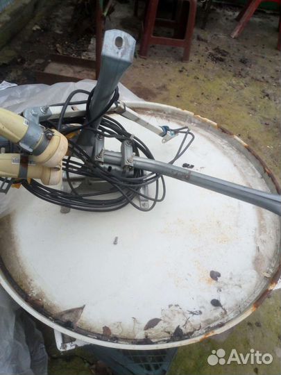 Спутниковая антенна с ресивером б/у Gi