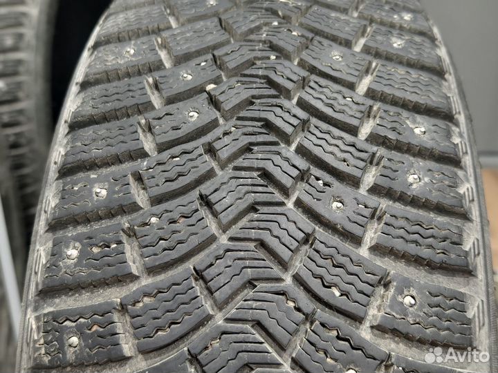 Michelin X-Ice North 2 215/50 R17 95T