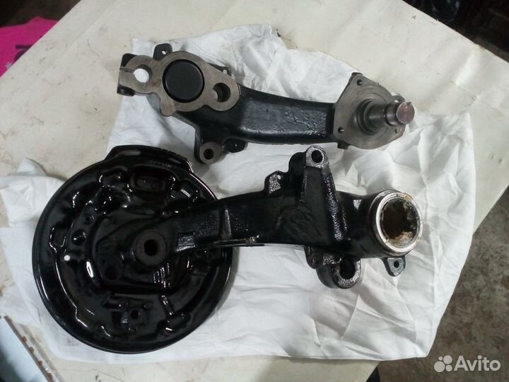 Задняя балка Пежо Партнер/Ситроен Берлинго