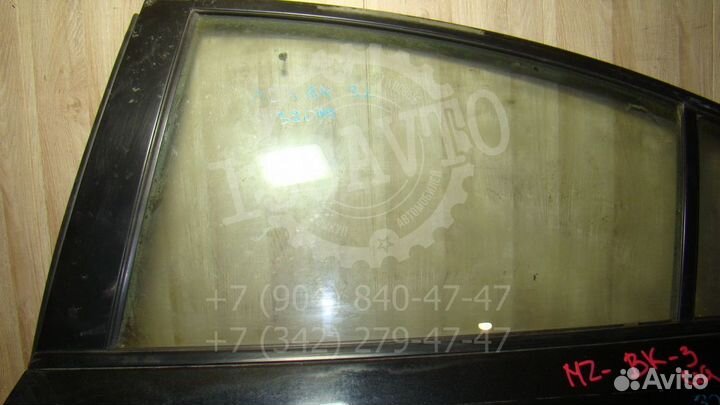 Стекло двери задней левой Mazda 3 (BK)