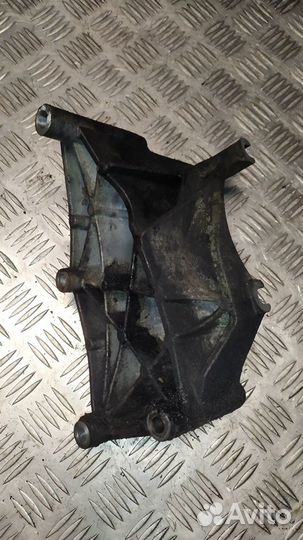 Кронштейн генератора Ford Connect 1.8