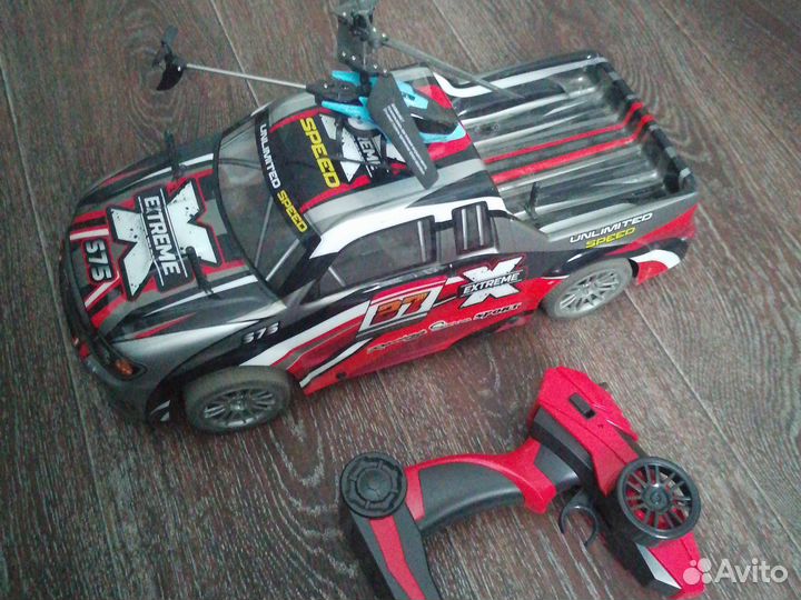 Машинка на радиоуправлении для дрифта