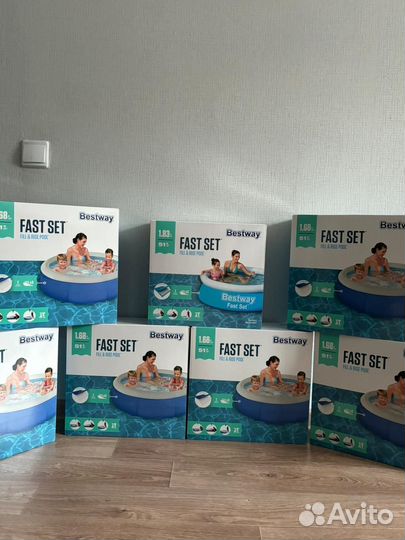 Детский надувной бассейн