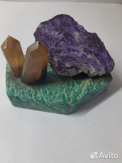 Сувенир из камня (чароит, сердолик, амазонит)