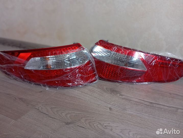 Задние фары на kia rio 3 новые-оригинал