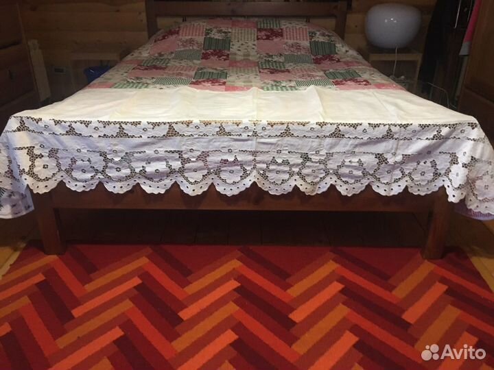 Подзор,накомодник,2 наволочки с ришелье,салфетка