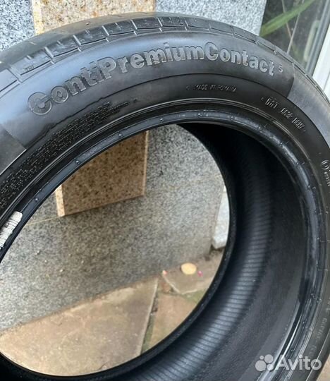 Continental ContiPremiumContact 5 215/55 R17 94W