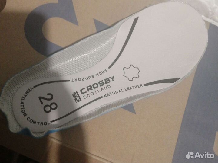 Кроссовки детские 28 размер