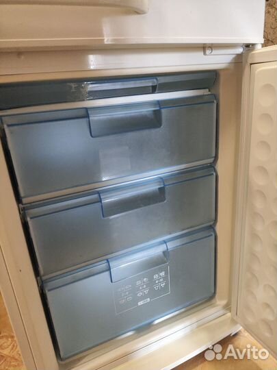 Холодильник б/у bosсh двухкамерный