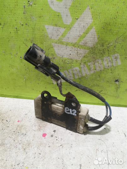 Блок управления вентилятором Тойота Королла Е120