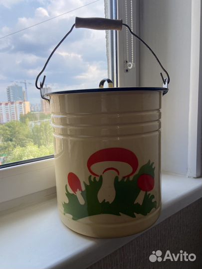 Ведро эмалированное СССР с крышкой