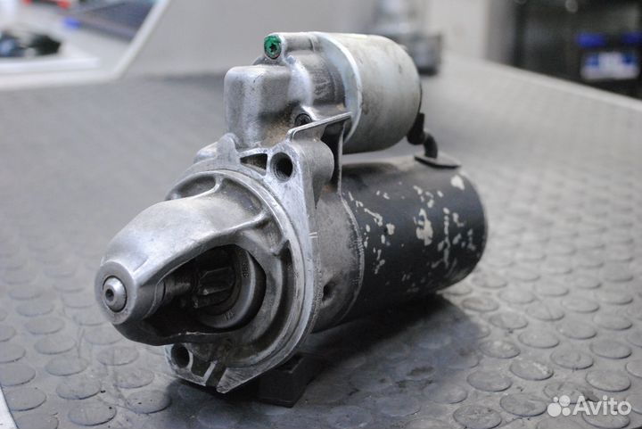 Стартер Mercedes Benz G320, E320 3.2 б/у