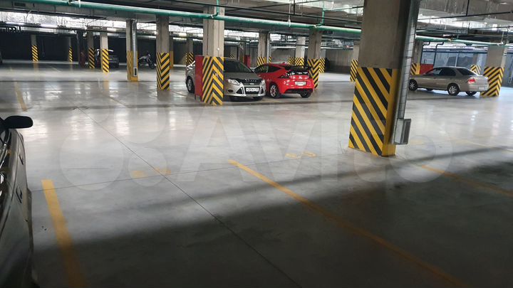 Машиноместо, 13 м²