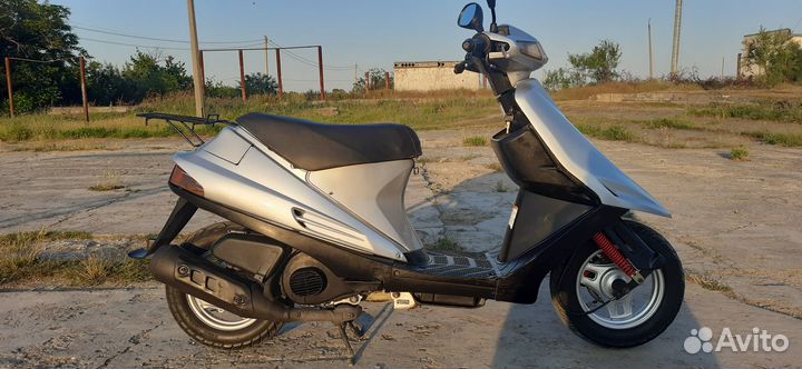 Suzuki Address V100