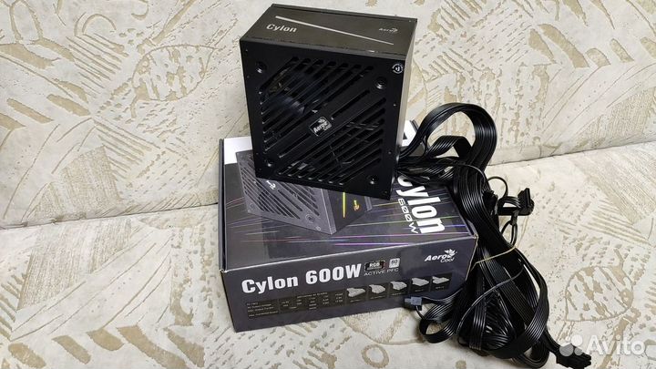 Блок питания AeroCool Cylon 600W RGB 80+
