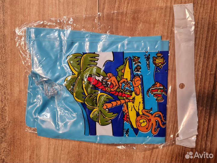 Надувные круги, жилет, нарукавники, мячики,бассейн