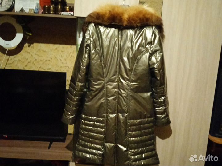 Пуховик женский зимний 44 46 с мехом