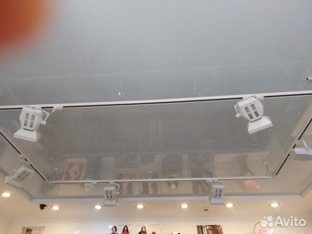 Светильники на прямоугольной штанге 6 шт