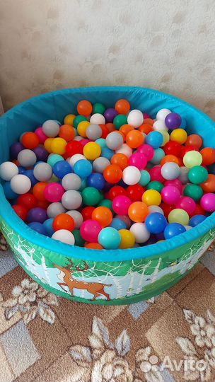 Бассейн с шариками