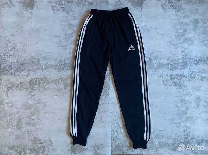 Спортивные брюки Adidas