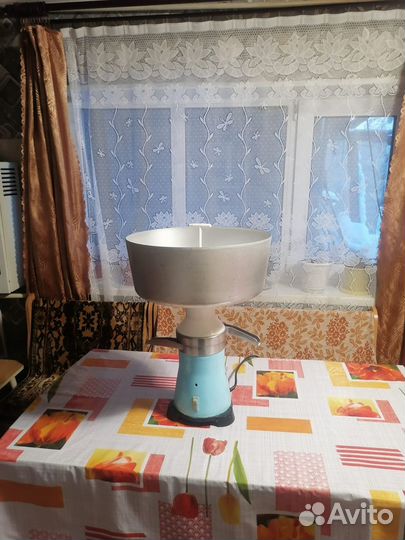Сепаратор для молока электрический