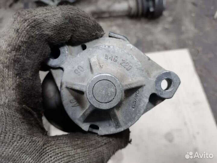 Натяжитель ремня Opel tigra a 1,6