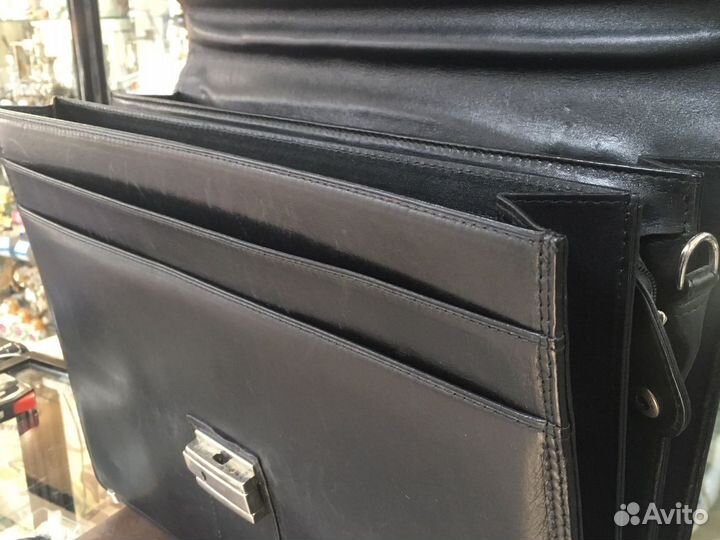 Кожаный портфель petek