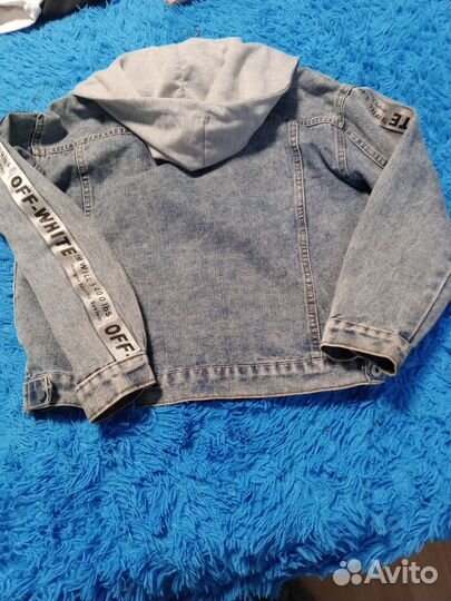 Джинсовая куртка