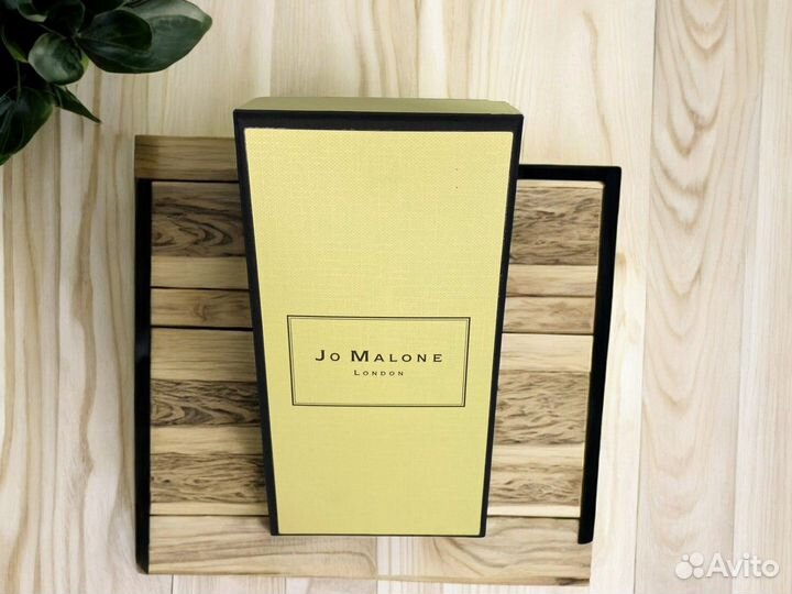 Парфюм Jo Malone Nectarine Blossom & Honey