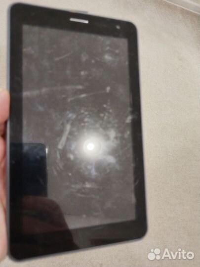Планшет сломанный