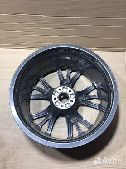 Диск колесный литой Audi Q8