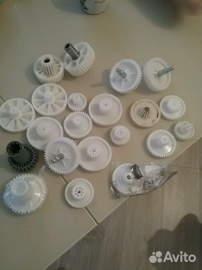 Шестерни для мясорубок разные