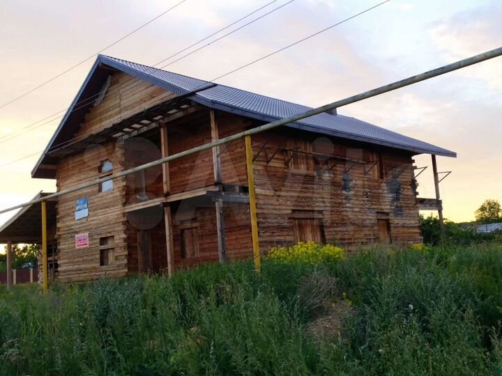 Дом 439,8 м² на участке 17 сот.