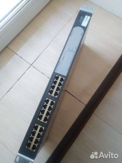 Сетевой коммутатор 3COM 24-port
