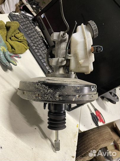 Главный тормозной цилиндр Nissan Almera G15