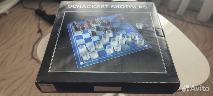 Шахматы стопки, пьяные шахматы