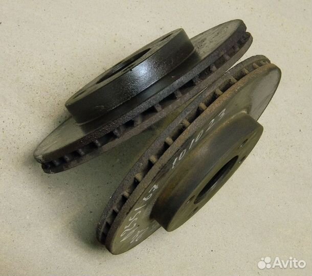 Диск тормозной передний вент. Audi 100 C3 (44к)