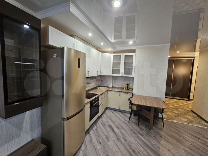 2-к. квартира, 50 м², 8/12 эт.