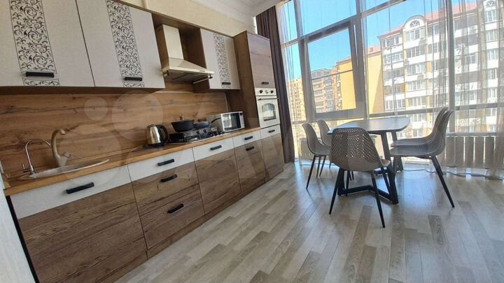 2-к. квартира, 62 м², 6/13 эт.